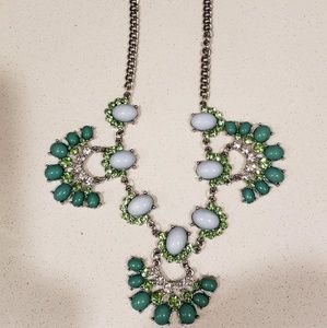 Green statement necklace